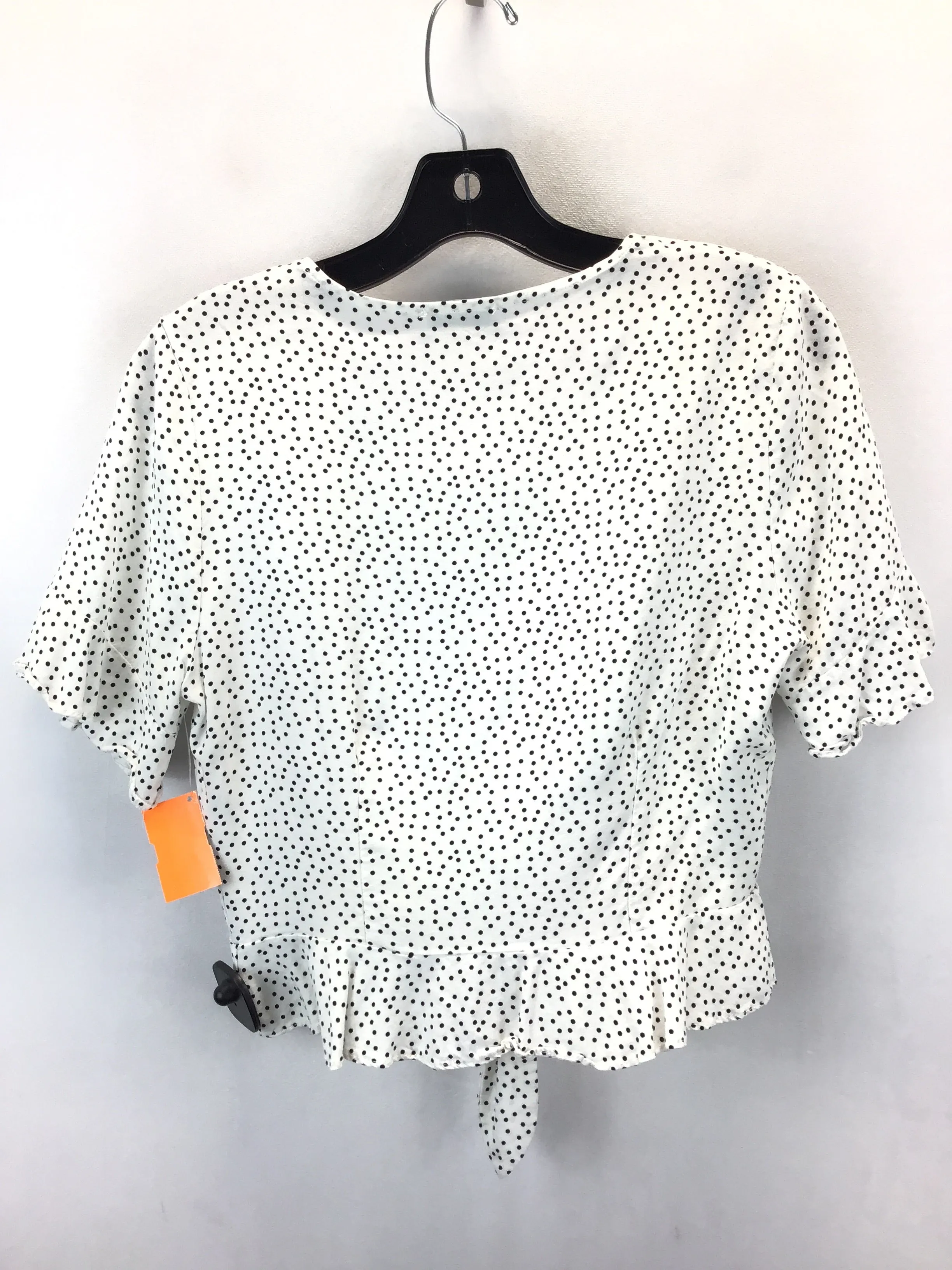 Black & White Top Short Sleeve Clothes Mentor, Size M