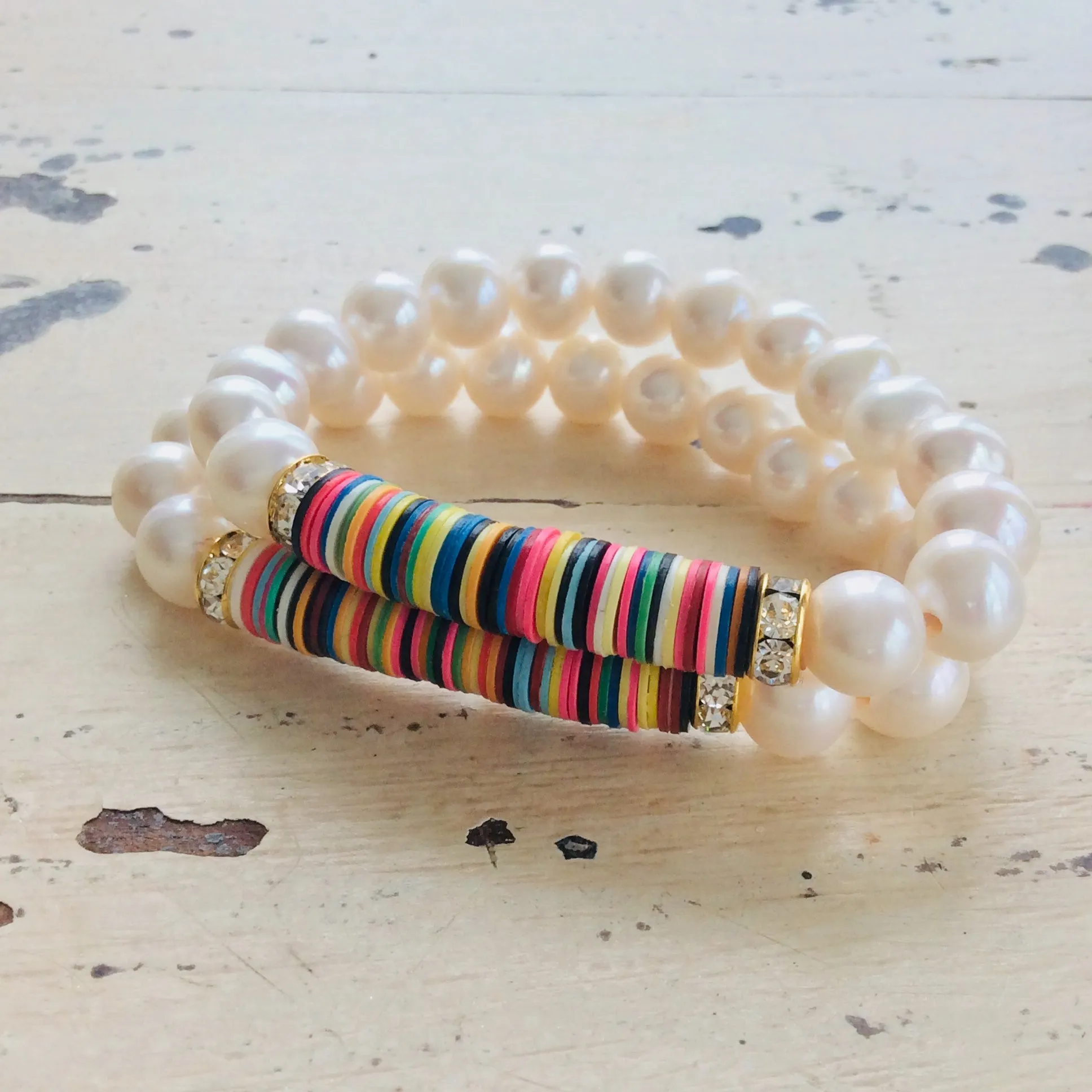 Boho Style African Vinyl & Pearls Stretch Bracelet