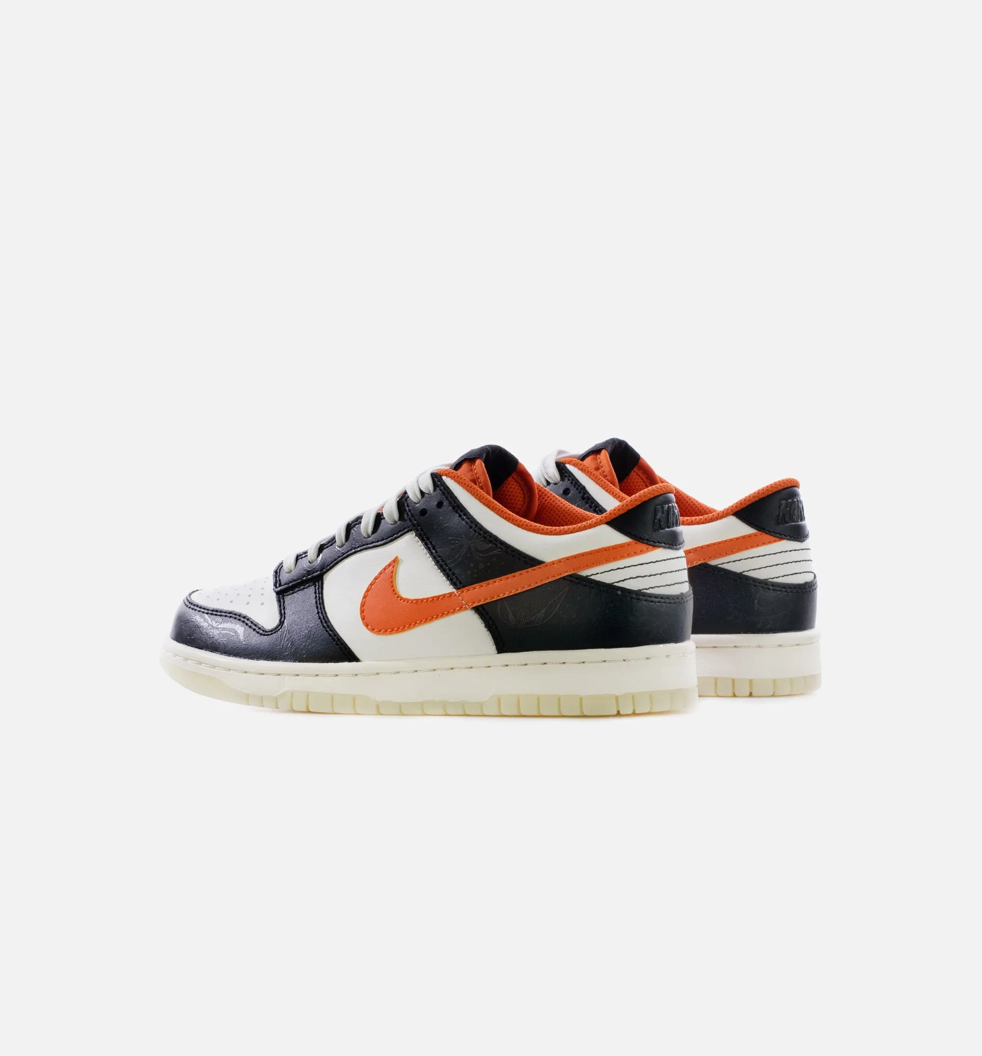 Dunk Low Halloween Grade School Lifestyle Shoe - Black/Orange/Sail Limit One Per Customer