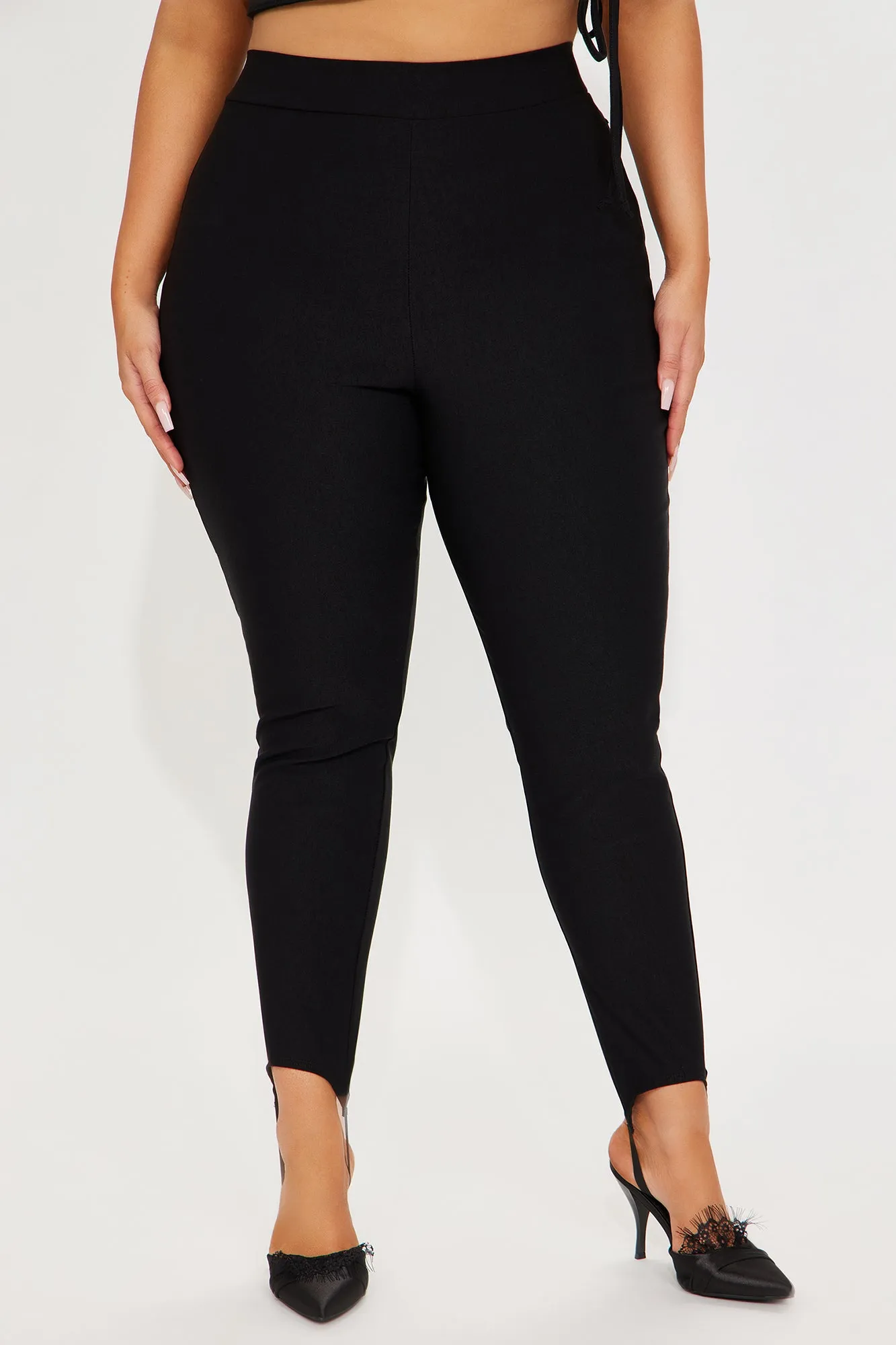 Grab A Drink Stirrup Capri Pant - Black