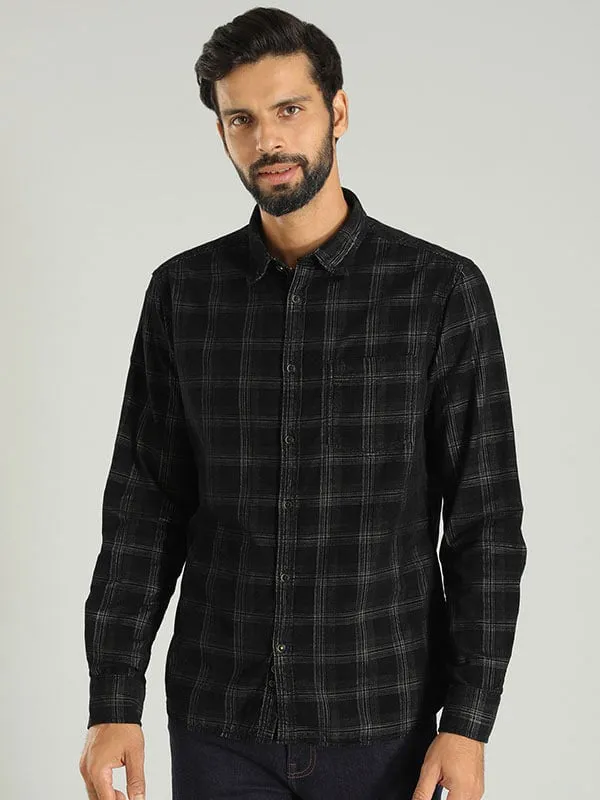 Men Checked Full Sleeve Cotton Blend Shirt