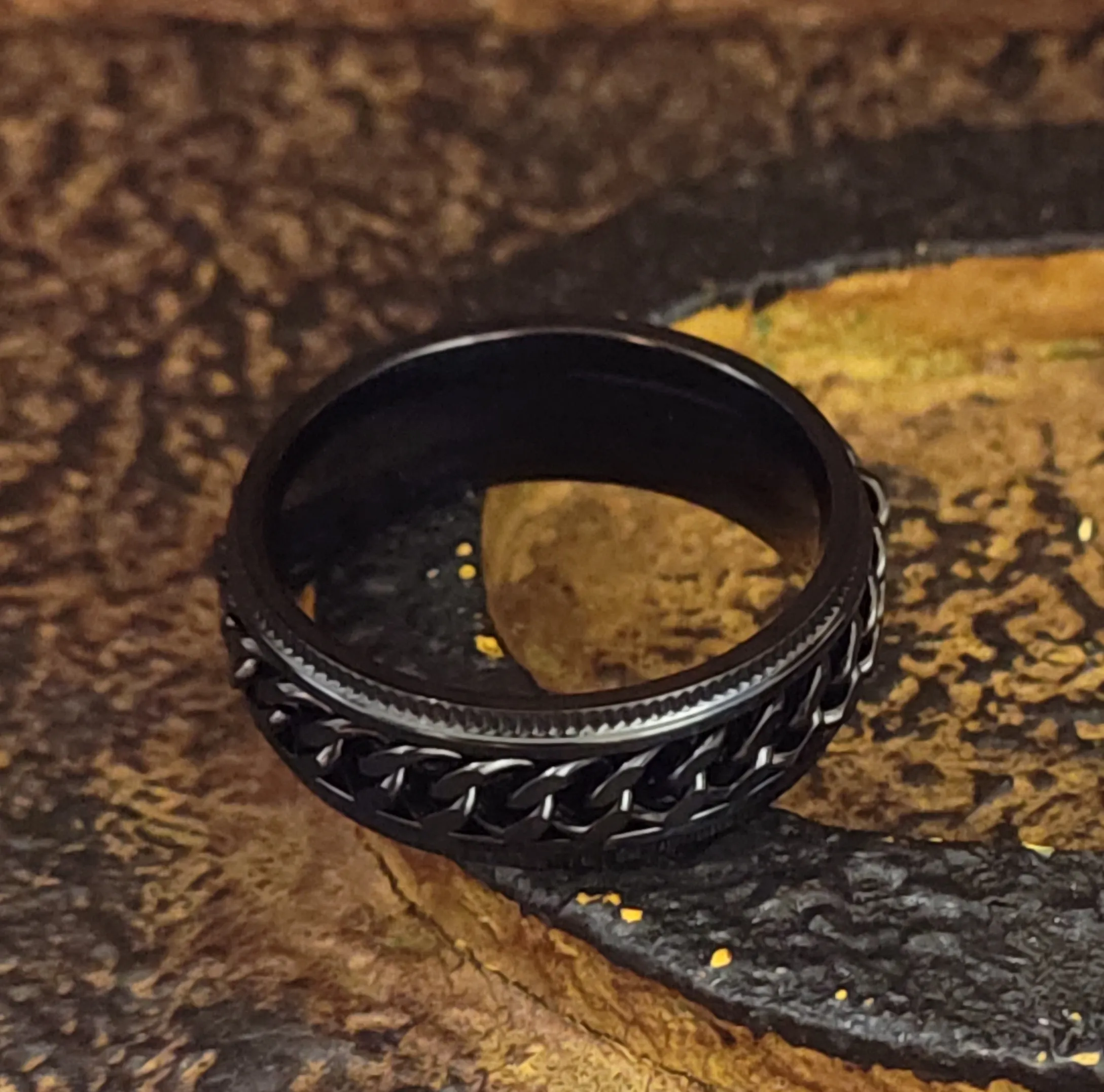 Personalized Men's Black Chain Spinner Wedding Ring - Engraved Handwriting Ring