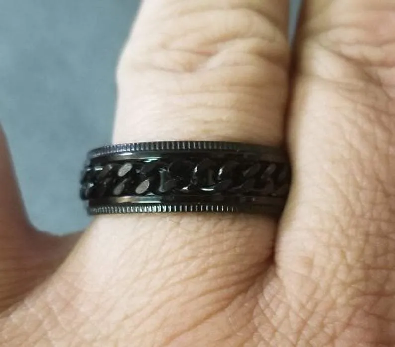 Personalized Men's Black Chain Spinner Wedding Ring - Engraved Handwriting Ring