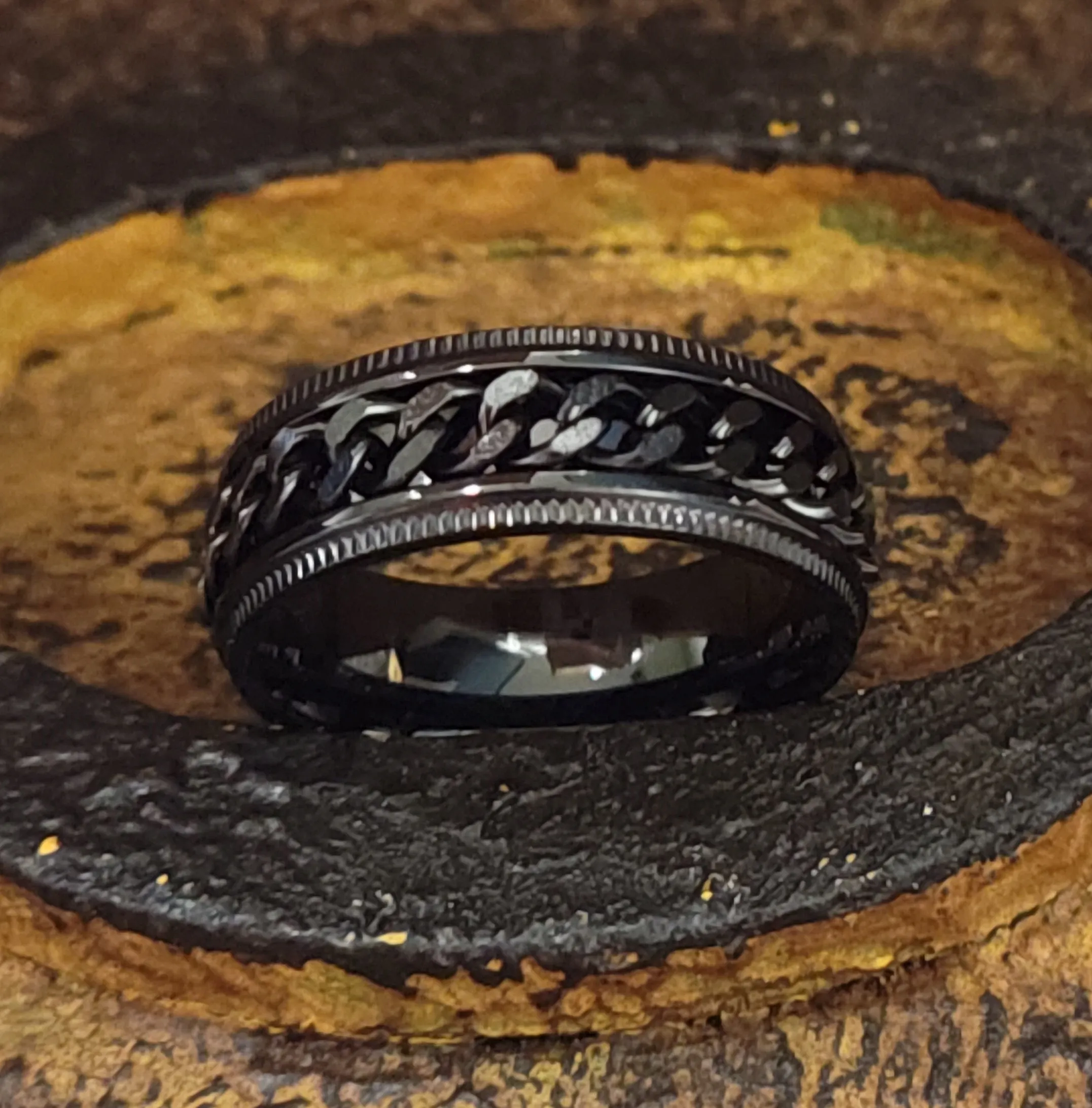 Personalized Men's Black Chain Spinner Wedding Ring - Engraved Handwriting Ring