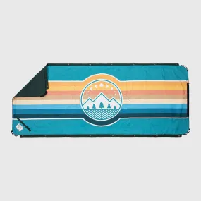 VOITED Picnic & Beach Original Blanket - Camp Vibes / Blue Lagoon